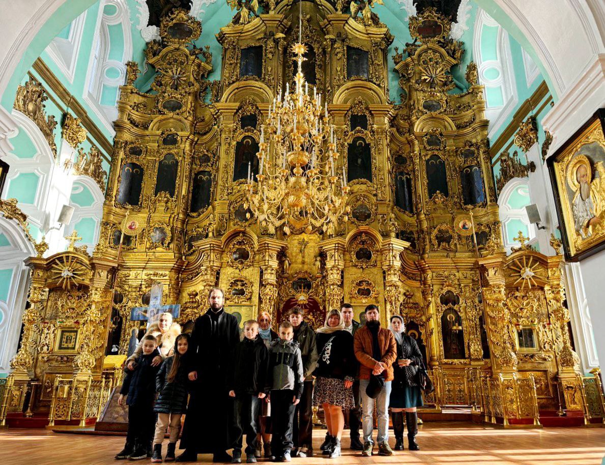 4 ноября в России отмечается праздник Казанской иконы Божией Матери