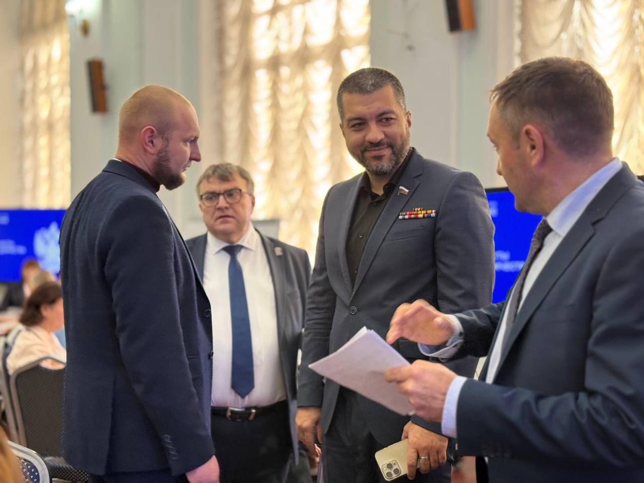 Особое внимание - вопросам социальной сферы Особое внимание - вопросам социальной сферы