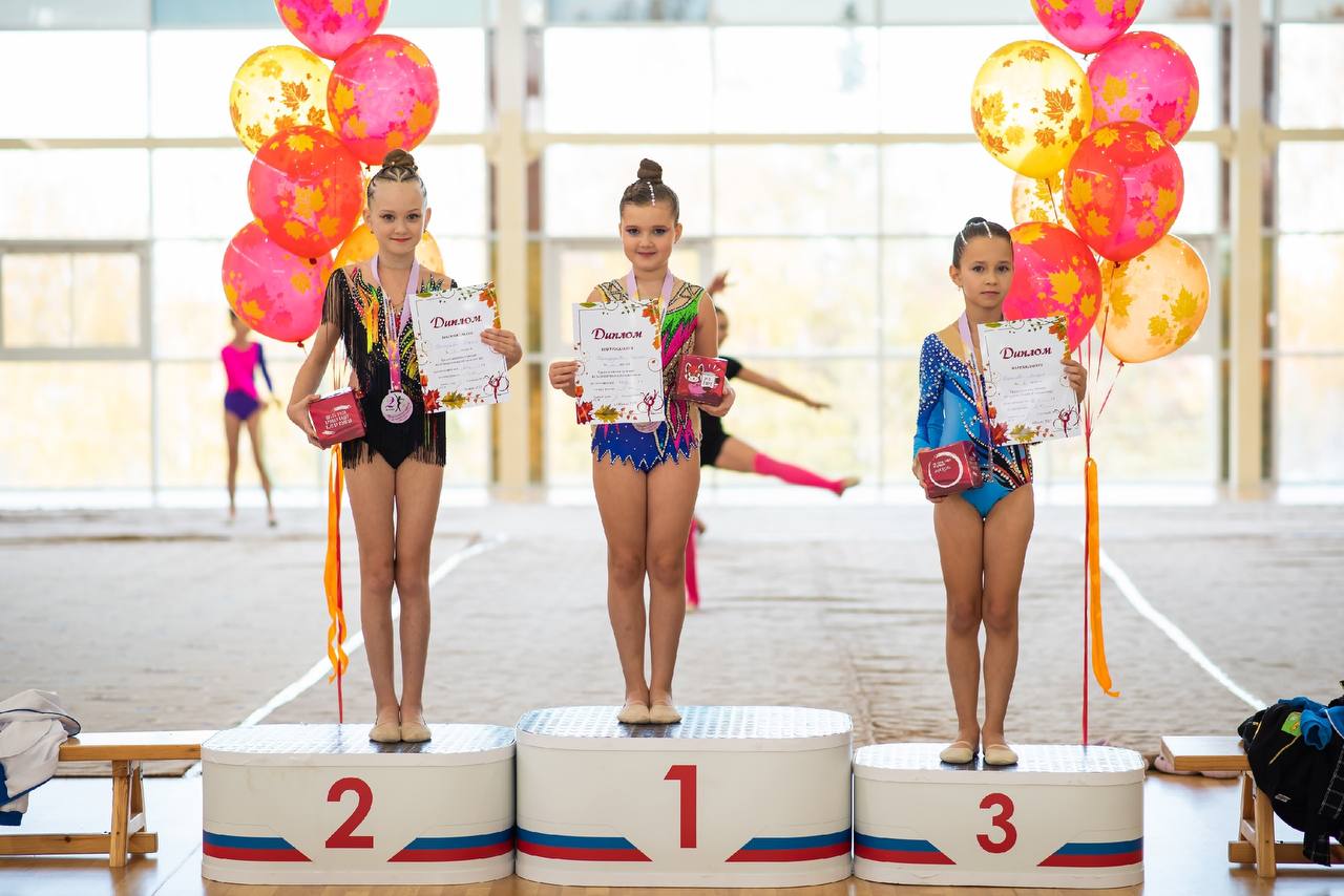 Виктор Петров: 26 октября в спортивном комплексе «Артель» города Обоянь прошёл открытый турнир по художественной гимнастике Виктор Петров: 26 октября в спортивном комплексе «Артель» города Обоянь прошёл открытый турнир по художественной гимнастике