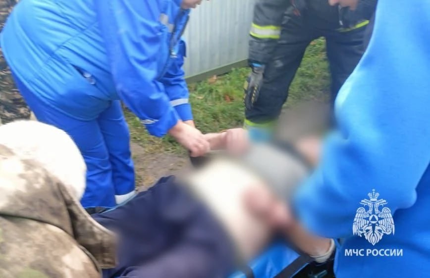 В Железногорске эвакуировали 77-летнего пенсионера, который упал в погреб и не мог самостоятельно выбраться В Железногорске эвакуировали 77-летнего пенсионера, который упал в погреб и не мог самостоятельно выбраться