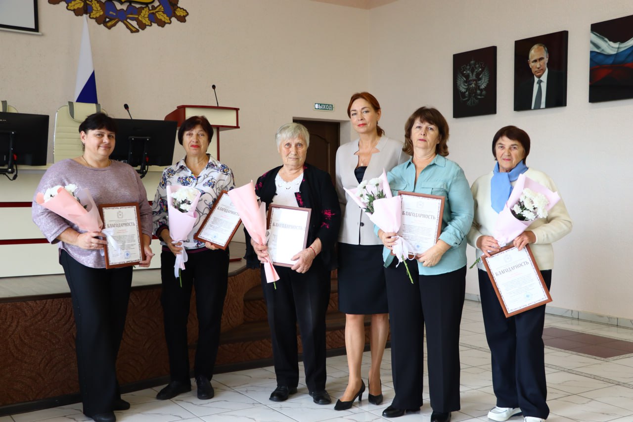 Андрей Белоусов: В Администрации Рыльского района состоялась торжественная церемония вручения благодарственных писем и медалей «За помощь фронту» Андрей Белоусов: В Администрации Рыльского района состоялась торжественная церемония вручения благодарственных писем и медалей «За помощь фронту»