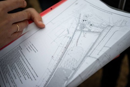 В Курске мэрия расторгла контракт на благоустройство сквера по Студенческой