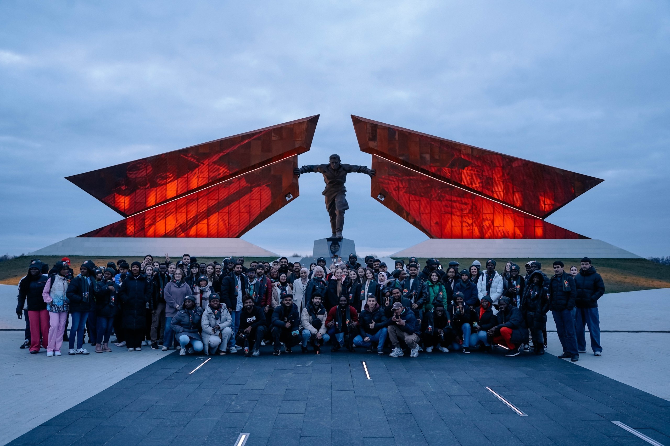 В регионе прошел фестиваль национальных культур «Друзья рядом», его главная цель – укрепление межкультурных связей В регионе прошел фестиваль национальных культур «Друзья рядом», его главная цель – укрепление межкультурных связей