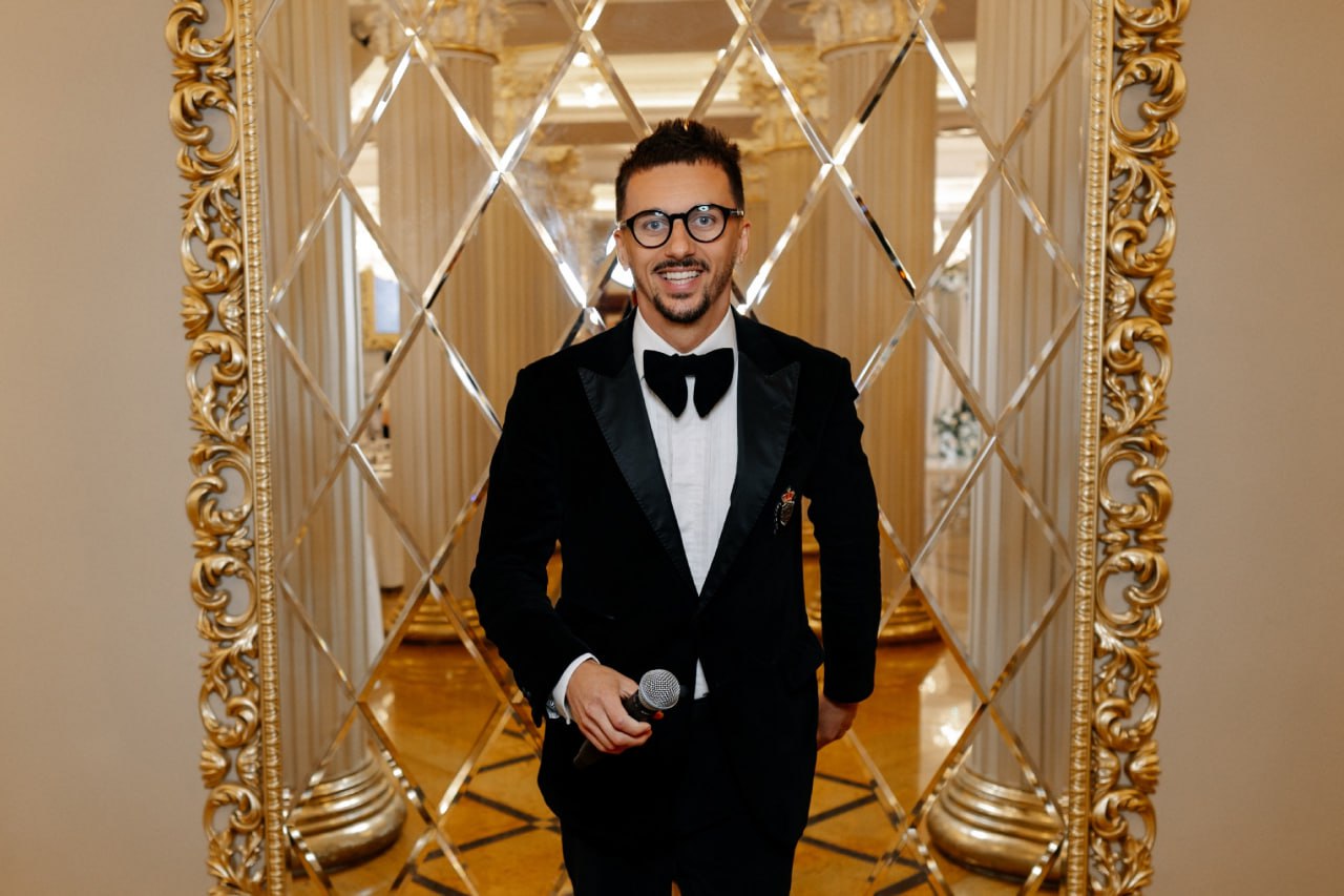 Александр Виндс: «Во всем виноваты КВН, радио и ночные клубы» Александр Виндс: «Во всем виноваты КВН, радио и ночные клубы»