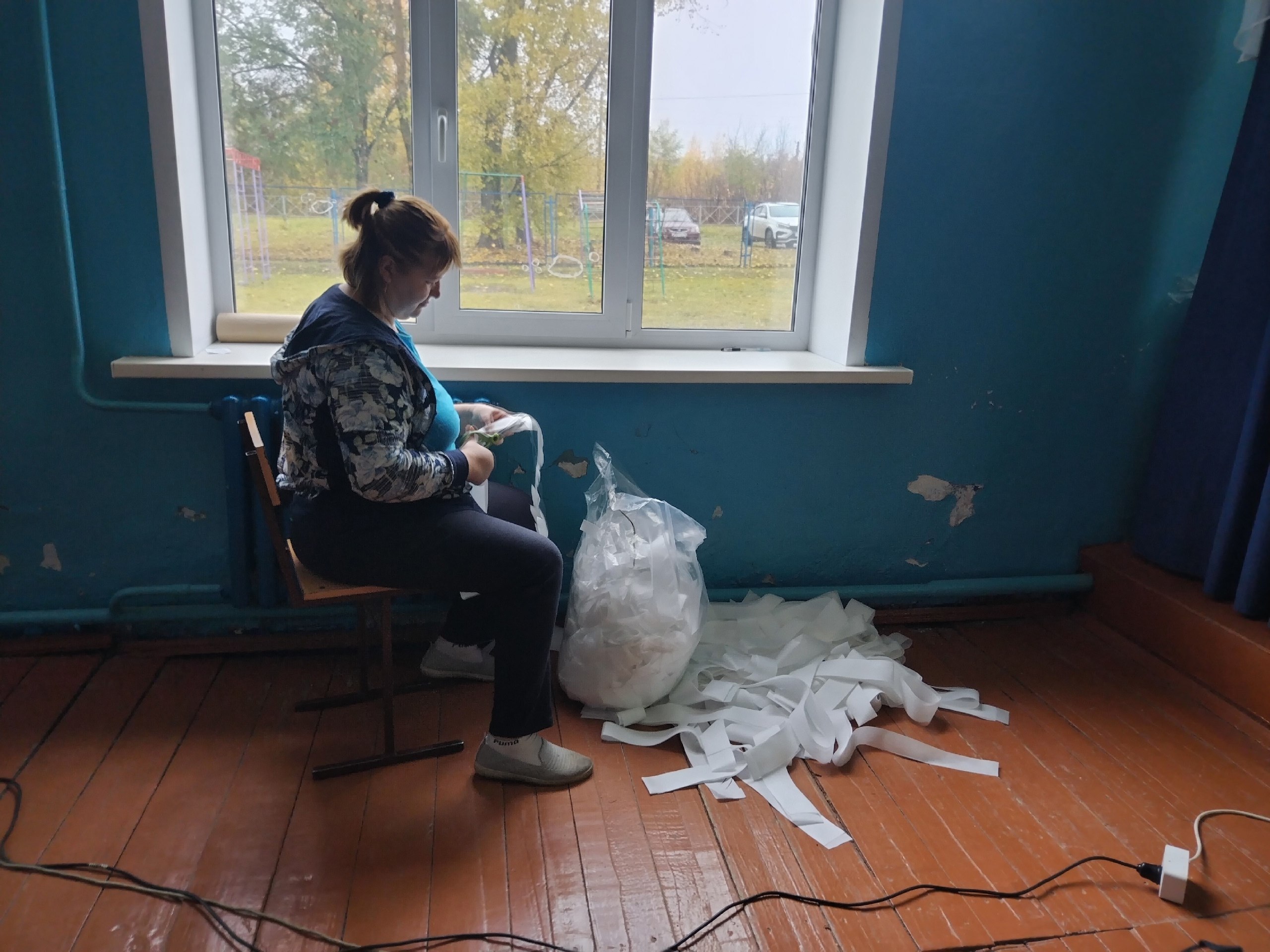 Плетение масксетей - дело кропотливое, в каждую её ячейку вплетается руками доброта и любовь, поэтому такая защита надёжней любой брони