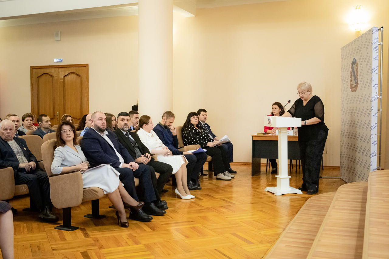 Особое внимание - вопросам социальной сферы Особое внимание - вопросам социальной сферы