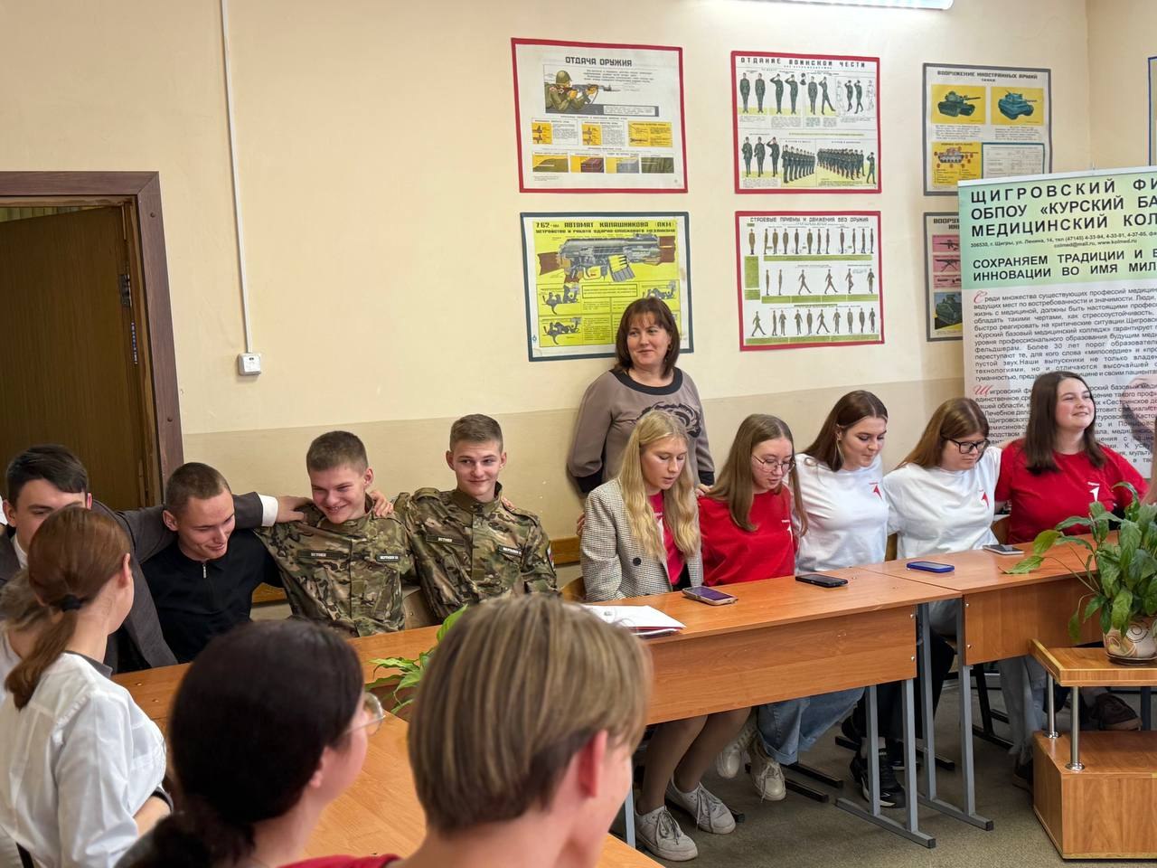 Сергей Черников: А каким ярким было музыкальное сопровождение! В исполнении ансамбля «Отрада», руководитель Татьяна Суворова прозвучала прекрасная песня «Курский край» (слова и музыка Ларисы Фроловой), которая тронула до... Сергей Черников: А каким ярким было музыкальное сопровождение! В исполнении ансамбля «Отрада», руководитель Татьяна Суворова прозвучала прекрасная песня «Курский край» (слова и музыка Ларисы Фроловой), которая тронула до...