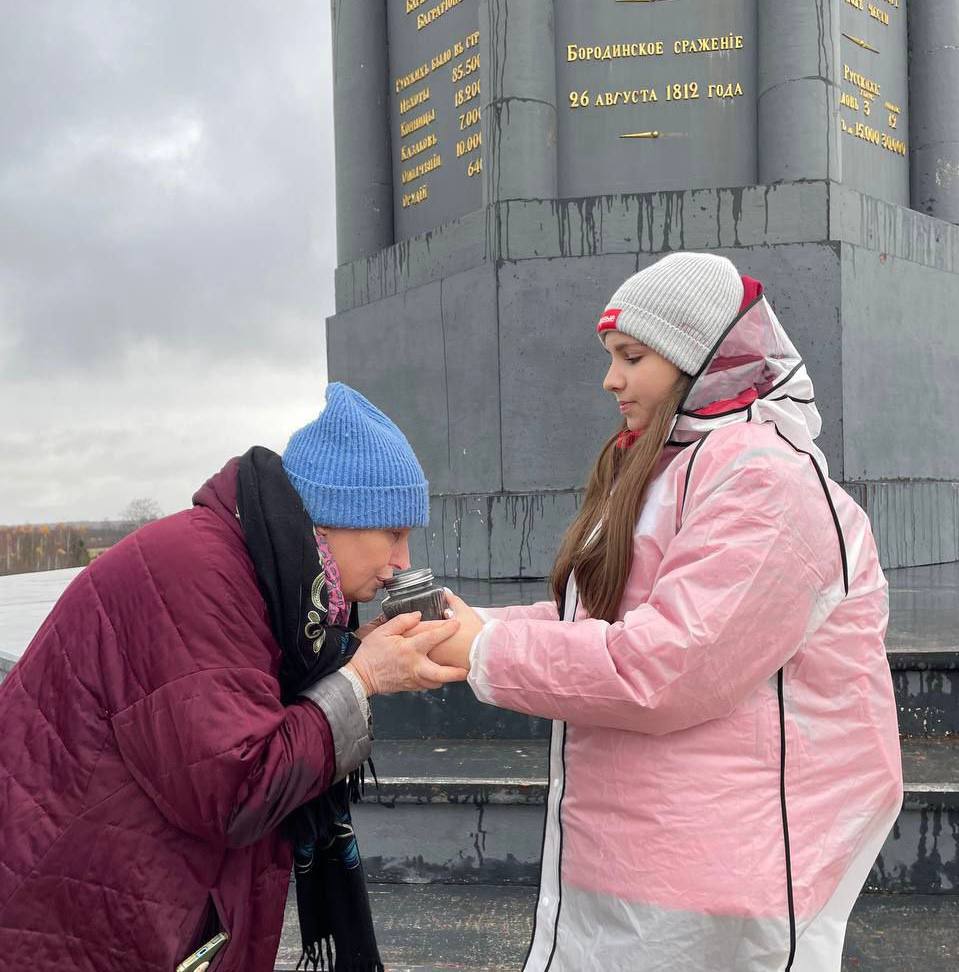 Обучающаяся Гончаровской школы Арина Долгая стала лауреатом XXI Всероссийского литературно-художественного детского и юношеского конкурса "Гренадеры, вперёд!" Обучающаяся Гончаровской школы Арина Долгая стала лауреатом XXI Всероссийского литературно-художественного детского и юношеского конкурса "Гренадеры, вперёд!"