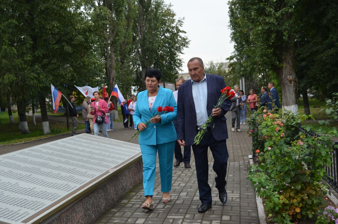 Поздравляем с юбилеем главу района! Поздравляем с юбилеем главу района!