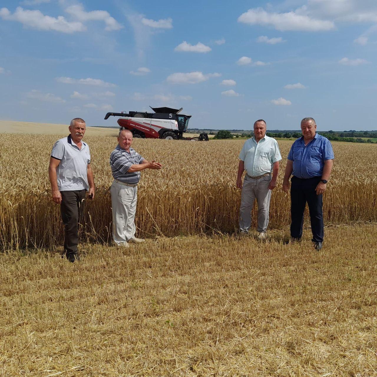 Поздравляем с юбилеем главу района! Поздравляем с юбилеем главу района!