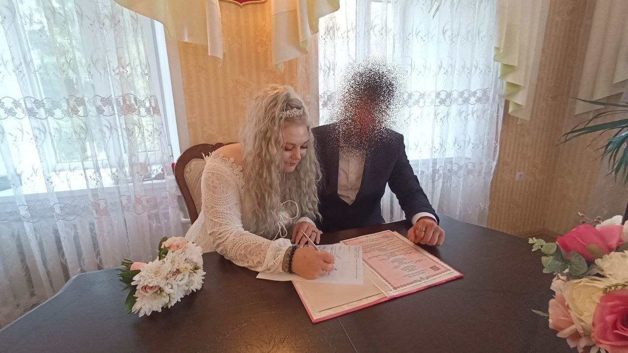 В Курской области 25 октября зарегистрировали около 80 свадеб В Курской области 25 октября зарегистрировали около 80 свадеб