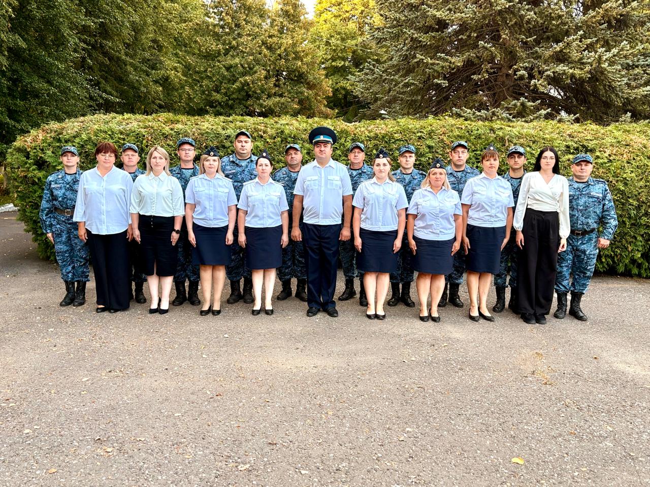 Нина Голубева: Уважаемые сотрудники и ветераны службы судебных приставов Касторенского района!