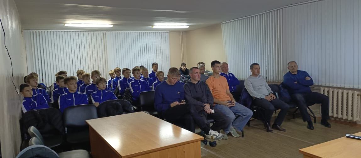 В Железногорске открылась школа молодого арбитра при Академии Российского футбольного союза