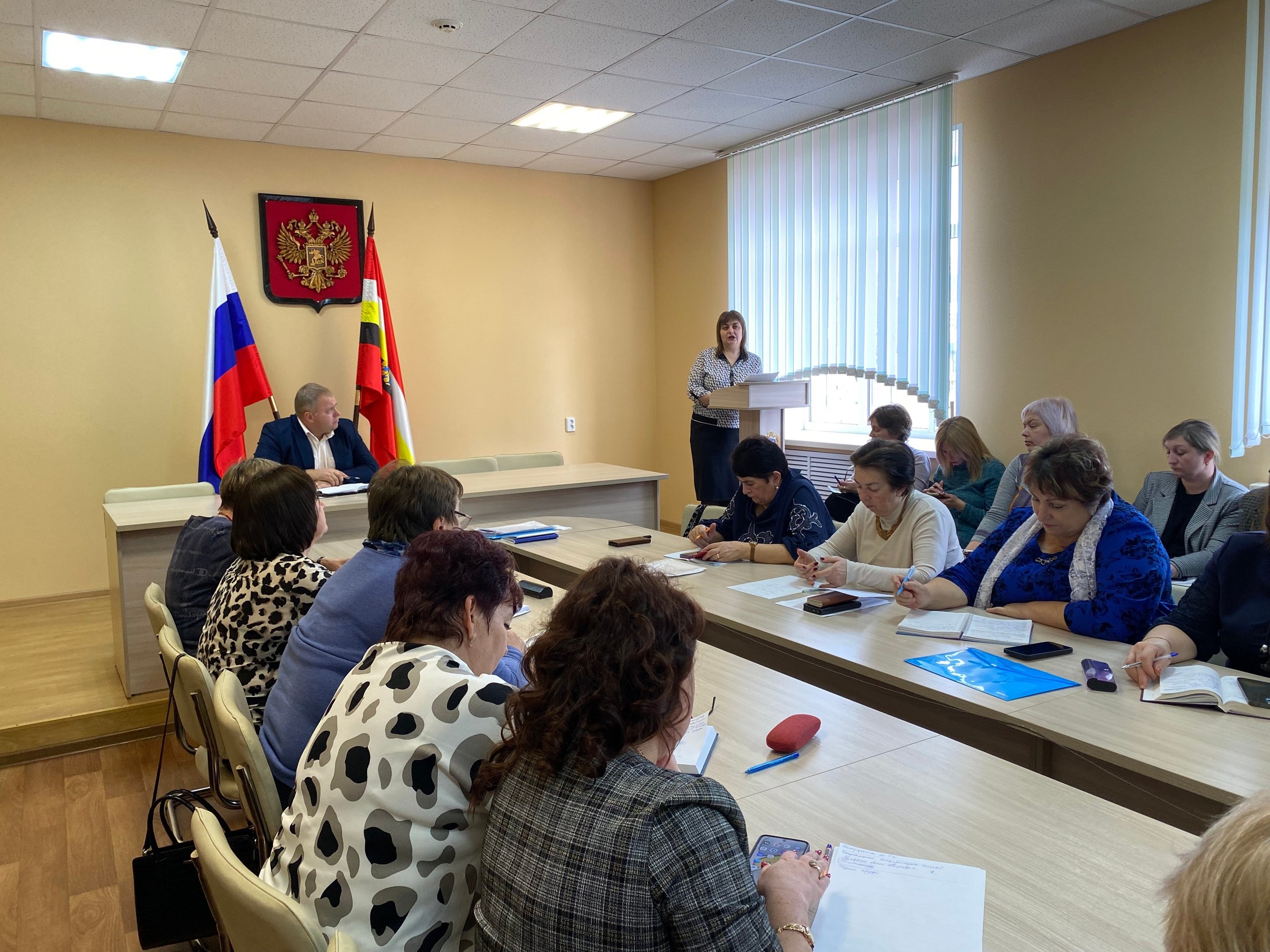 30 октября в зале заседаний Администрации Фатежского района состоялось расширенное заседание совета управления образования