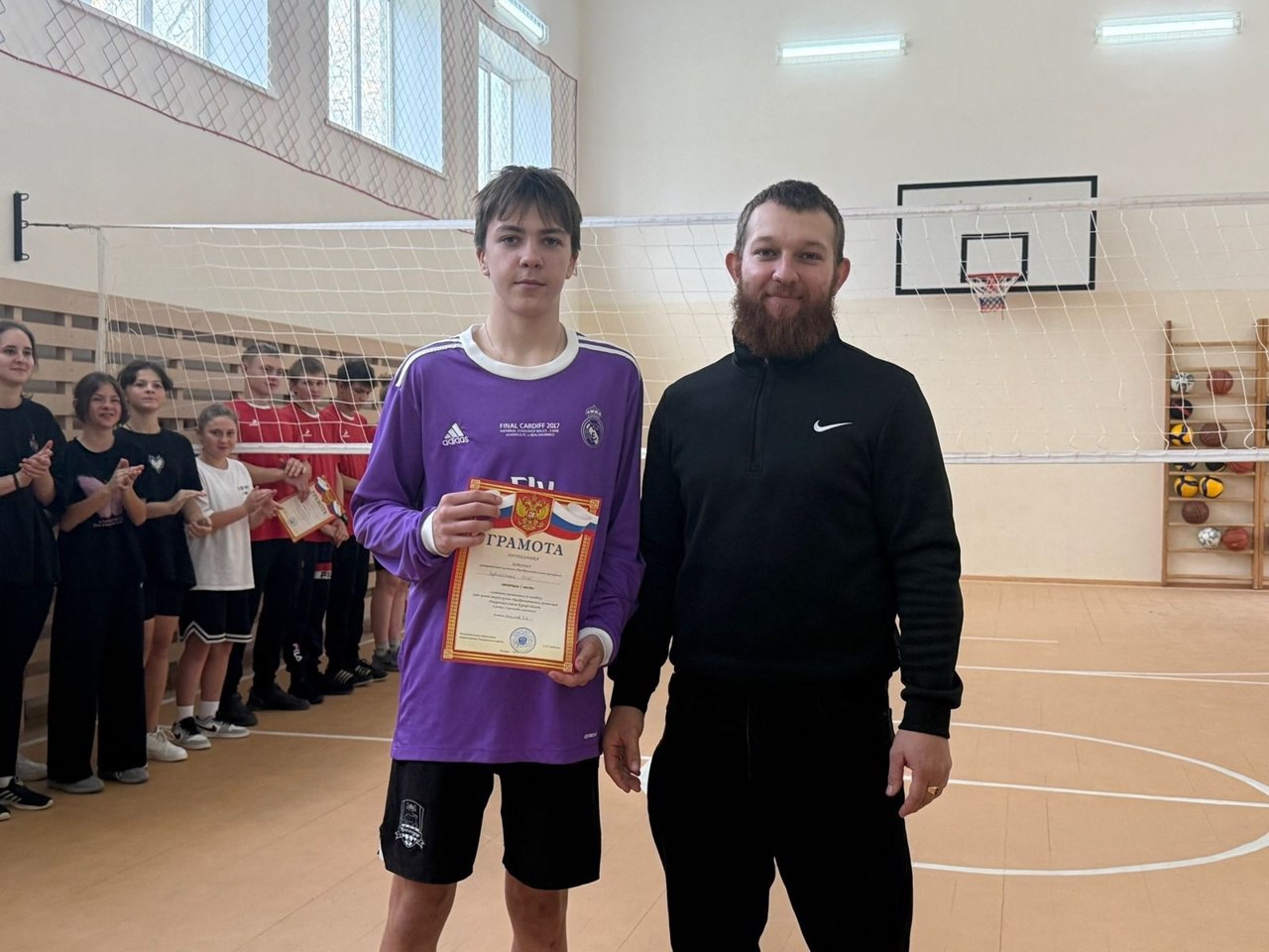 28 октября в Первомайской основной общеобразовательной школе прошли районные соревнования по волейболу среди команд 28 октября в Первомайской основной общеобразовательной школе прошли районные соревнования по волейболу среди команд