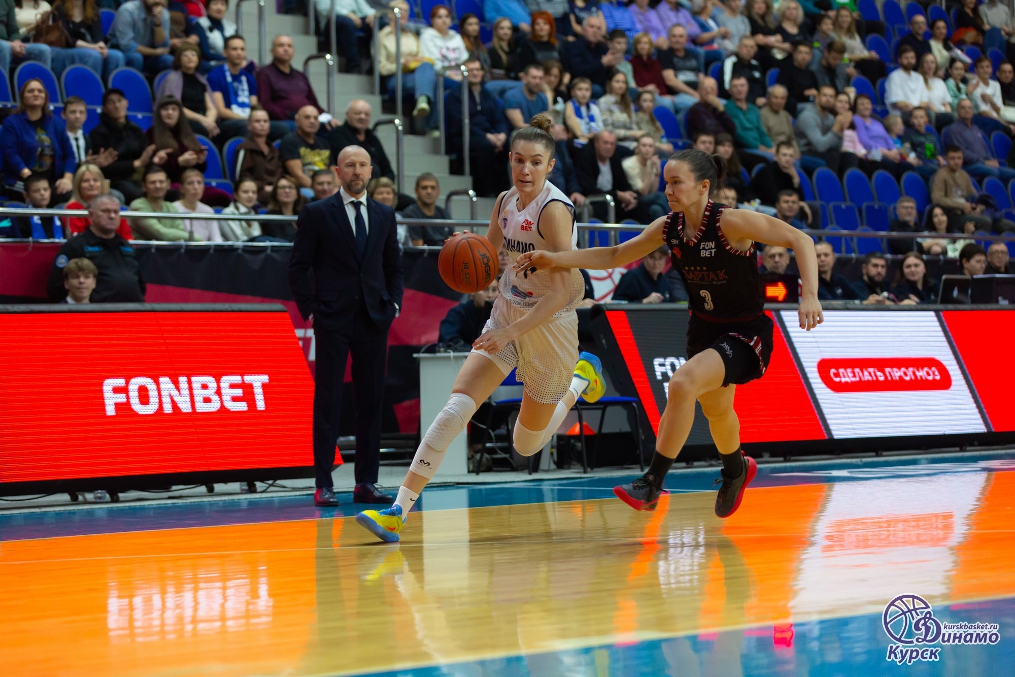 ПОБЕДА НАД «СПАРТОЙ». Курское «Динамо» дома обыграло «Спарта энд К» из Видного со счётом 88:52 (29:14, 16:12, 25:6, 18:20) ПОБЕДА НАД «СПАРТОЙ». Курское «Динамо» дома обыграло «Спарта энд К» из Видного со счётом 88:52 (29:14, 16:12, 25:6, 18:20)