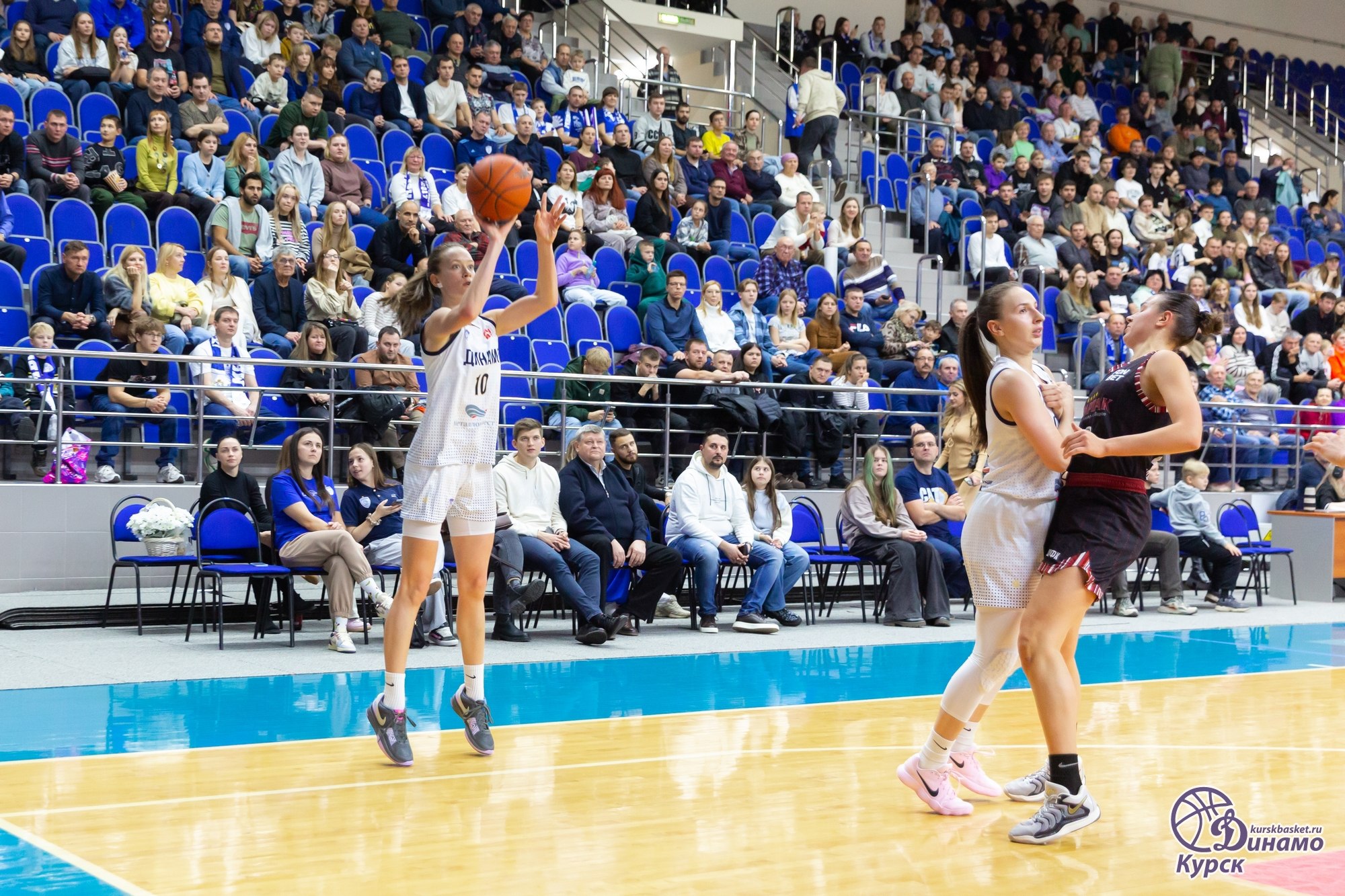 ПОБЕДА НАД «СПАРТОЙ». Курское «Динамо» дома обыграло «Спарта энд К» из Видного со счётом 88:52 (29:14, 16:12, 25:6, 18:20) ПОБЕДА НАД «СПАРТОЙ». Курское «Динамо» дома обыграло «Спарта энд К» из Видного со счётом 88:52 (29:14, 16:12, 25:6, 18:20)
