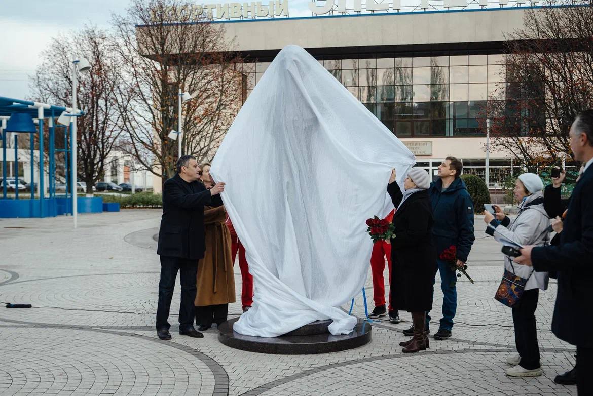 Александр Хинштейн: Тренер, учитель, наставник, основатель фехтовальной школы мирового уровня Александр Хинштейн: Тренер, учитель, наставник, основатель фехтовальной школы мирового уровня