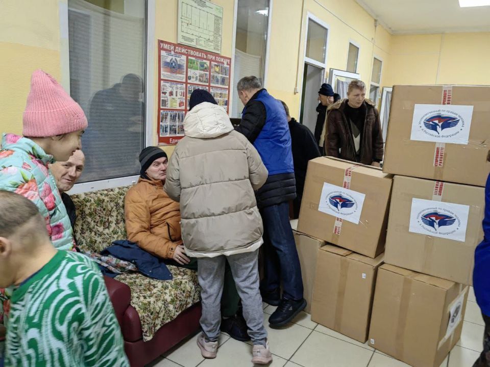 Татьяна Москалькова: Собрали и доставили гуманитарный груз для пациентов одного из приграничных психоневрологических интернатов Курской области, размещенных сегодня в комплексном центре обслуживания и реабилитации... Татьяна Москалькова: Собрали и доставили гуманитарный груз для пациентов одного из приграничных психоневрологических интернатов Курской области, размещенных сегодня в комплексном центре обслуживания и реабилитации...