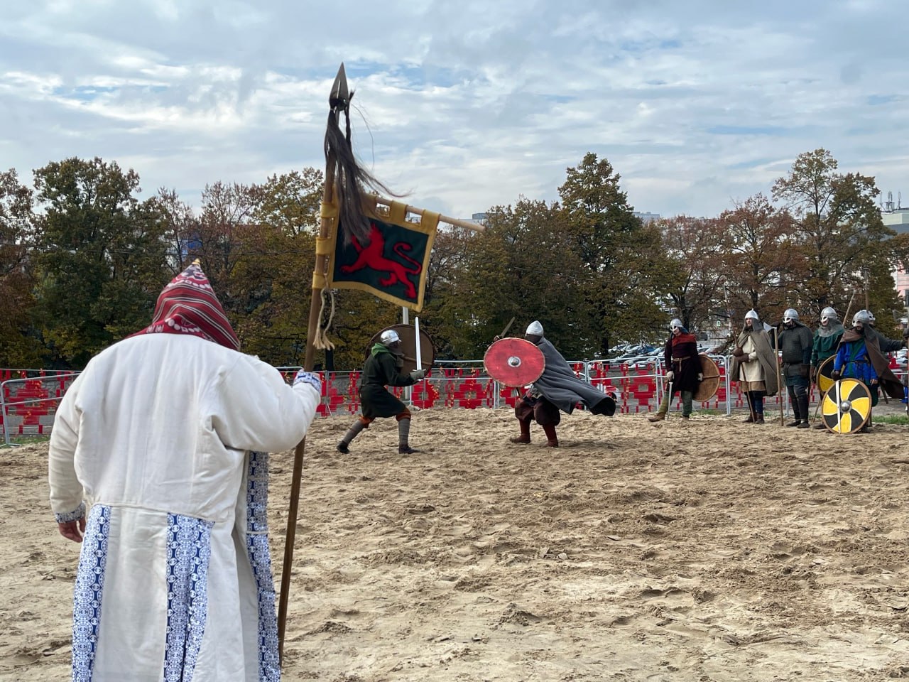 Такая атмосфера сейчас на Полугоре Такая атмосфера сейчас на Полугоре