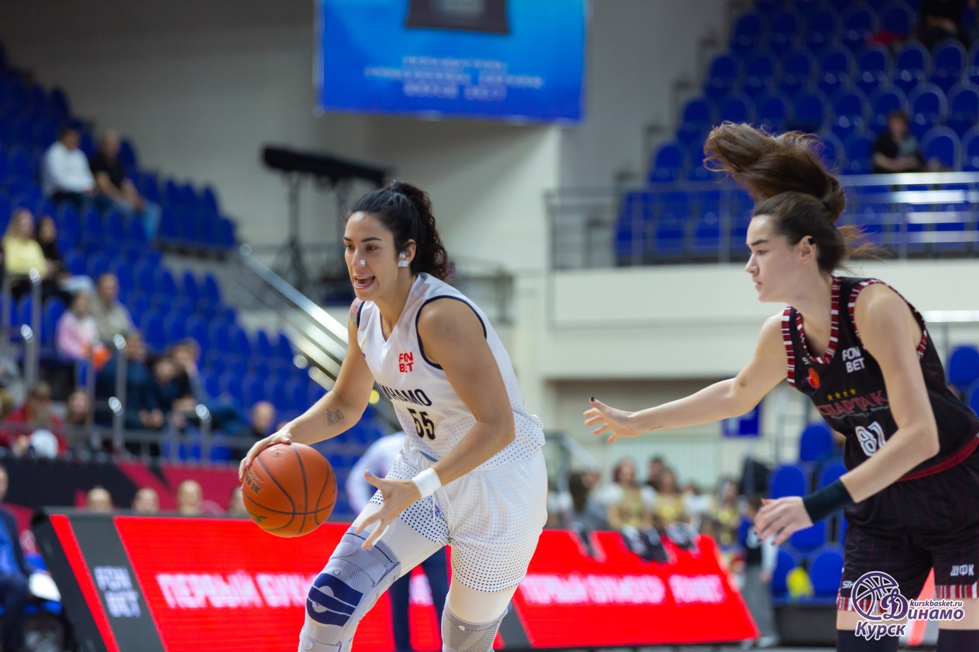 ПОБЕДА НАД «СПАРТОЙ». Курское «Динамо» дома обыграло «Спарта энд К» из Видного со счётом 88:52 (29:14, 16:12, 25:6, 18:20) ПОБЕДА НАД «СПАРТОЙ». Курское «Динамо» дома обыграло «Спарта энд К» из Видного со счётом 88:52 (29:14, 16:12, 25:6, 18:20)