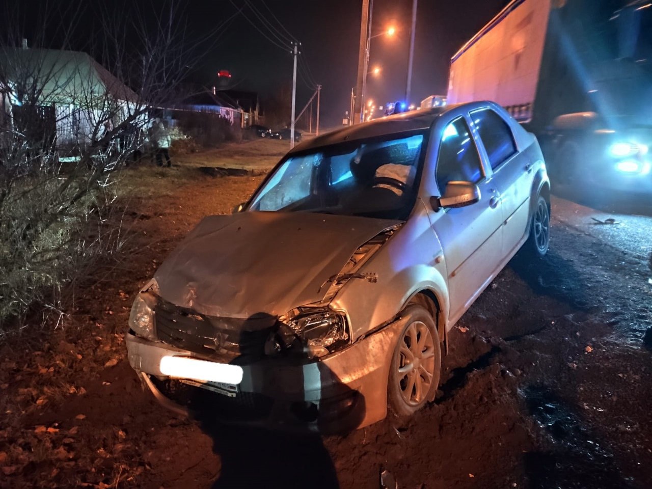 На трассе под Курском столкнулись четыре автомобиля На трассе под Курском столкнулись четыре автомобиля