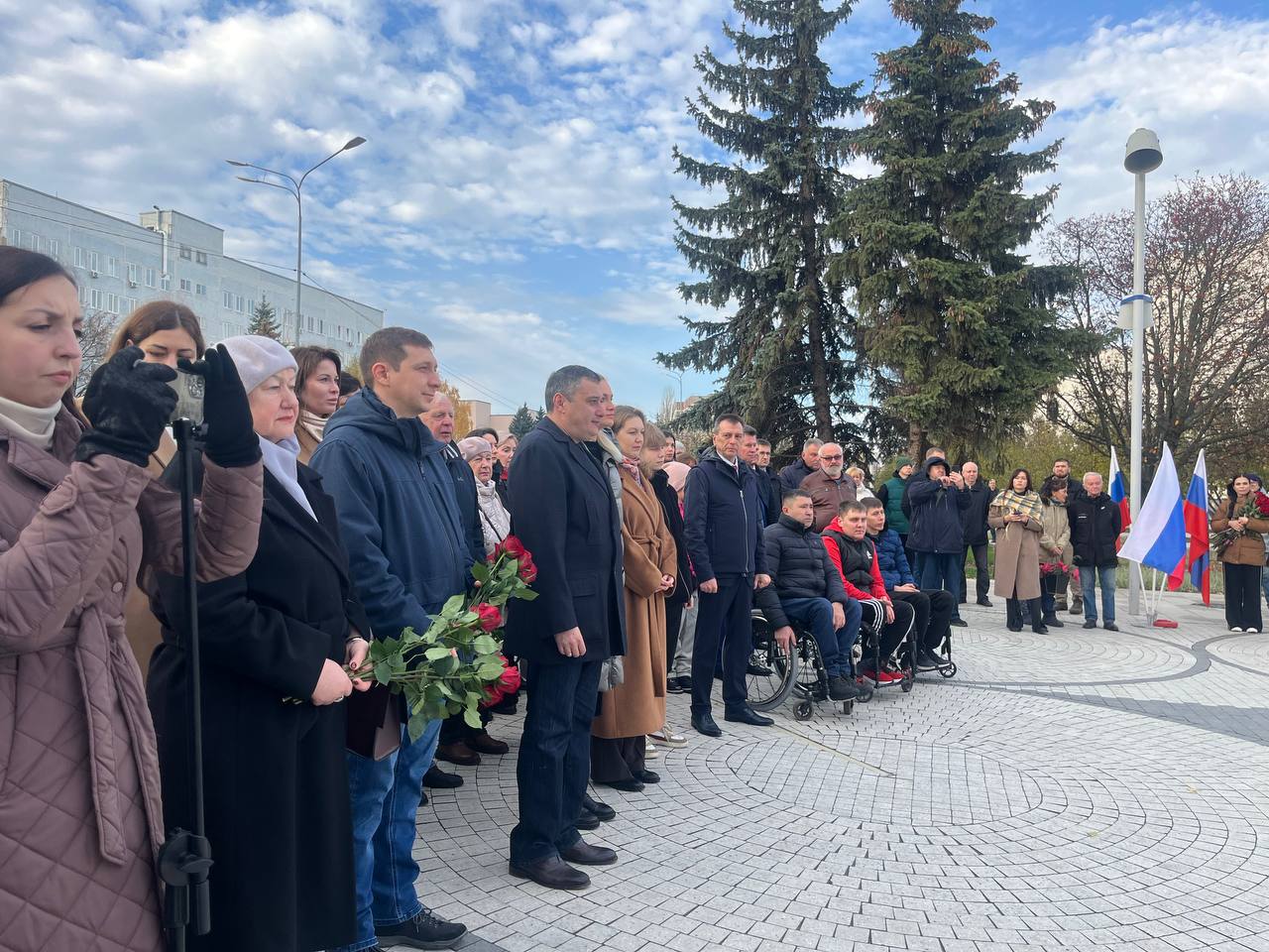 В Курчатове открыли памятник заслуженному тренеру России Ильдару Мавлютову В Курчатове открыли памятник заслуженному тренеру России Ильдару Мавлютову