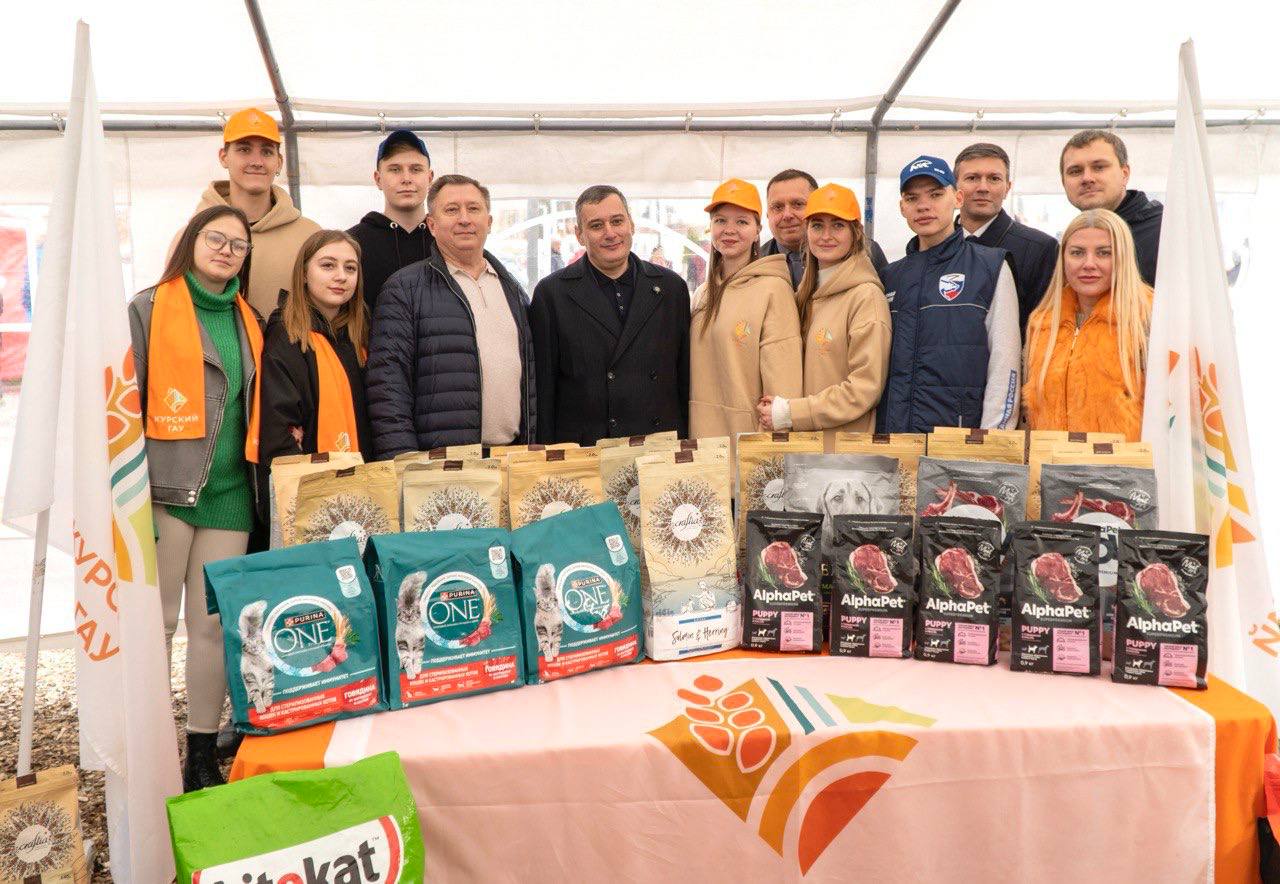 Партийцы и сторонники передали в приграничные районы корма для животных Партийцы и сторонники передали в приграничные районы корма для животных