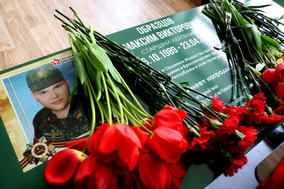    ,  !   , ,      !         ,        ...