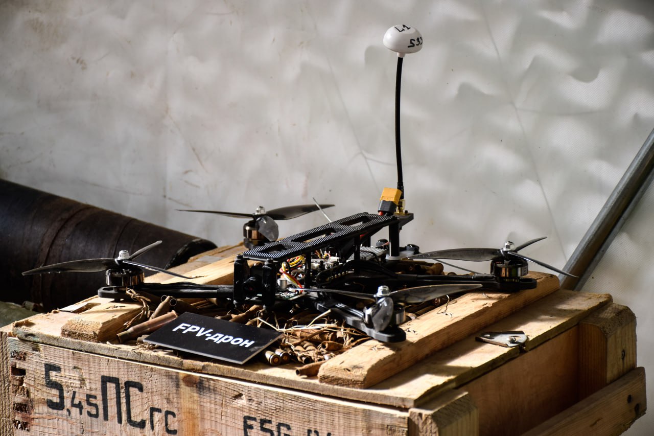 Сегодня специалисты ТИЦ Курской области продолжали проводить экскурсии по выставке «Поток» на Полугоре Сегодня специалисты ТИЦ Курской области продолжали проводить экскурсии по выставке «Поток» на Полугоре