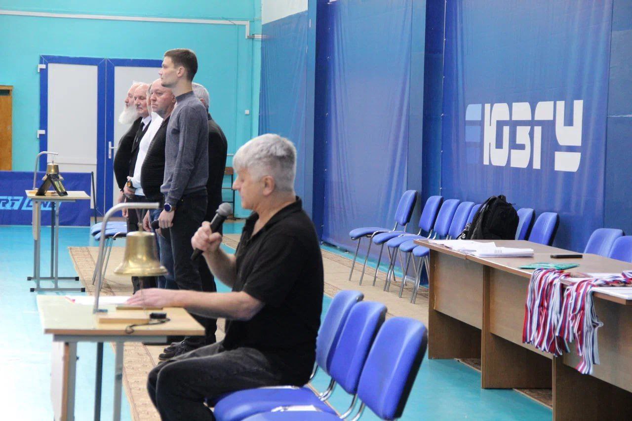 В Курской области в День народного единства провели первенство по самбо В Курской области в День народного единства провели первенство по самбо