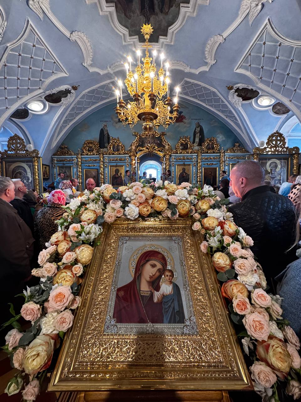 Екатерина Харченко: Чтобы помнить!. Сегодня вместе с коллегами и неравнодушными земляками возложили цветы к Вечному огню в память о Героях всех сражений, которые отдали жизни за Отечество! Сегодня мы, куряне, особенно остро... Екатерина Харченко: Чтобы помнить!. Сегодня вместе с коллегами и неравнодушными земляками возложили цветы к Вечному огню в память о Героях всех сражений, которые отдали жизни за Отечество! Сегодня мы, куряне, особенно остро...