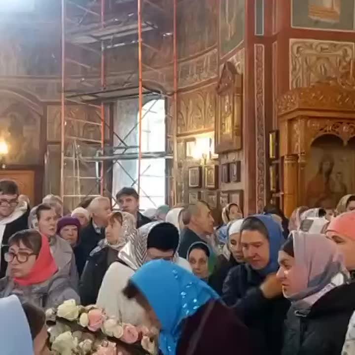 Ольга Германова: Тропарь Пресвятой Богородице пред иконой Ея "Казанской"