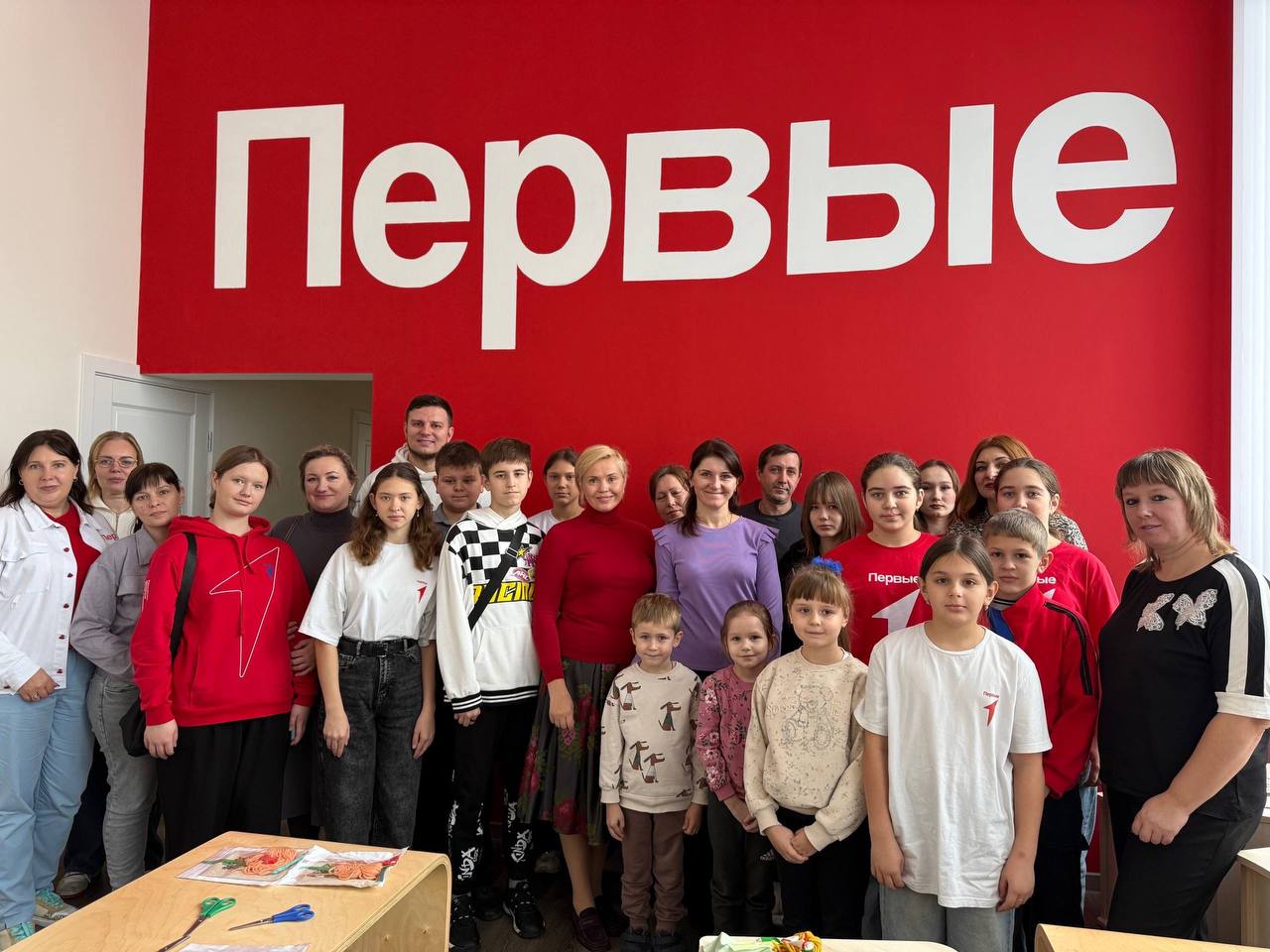 Екатерина Харченко: Вместе с Первыми!. Уже писала сегодня о том, что только прямой диалог с молодежью, личный пример и совместная деятельность - фундамент воспитания Екатерина Харченко: Вместе с Первыми!. Уже писала сегодня о том, что только прямой диалог с молодежью, личный пример и совместная деятельность - фундамент воспитания