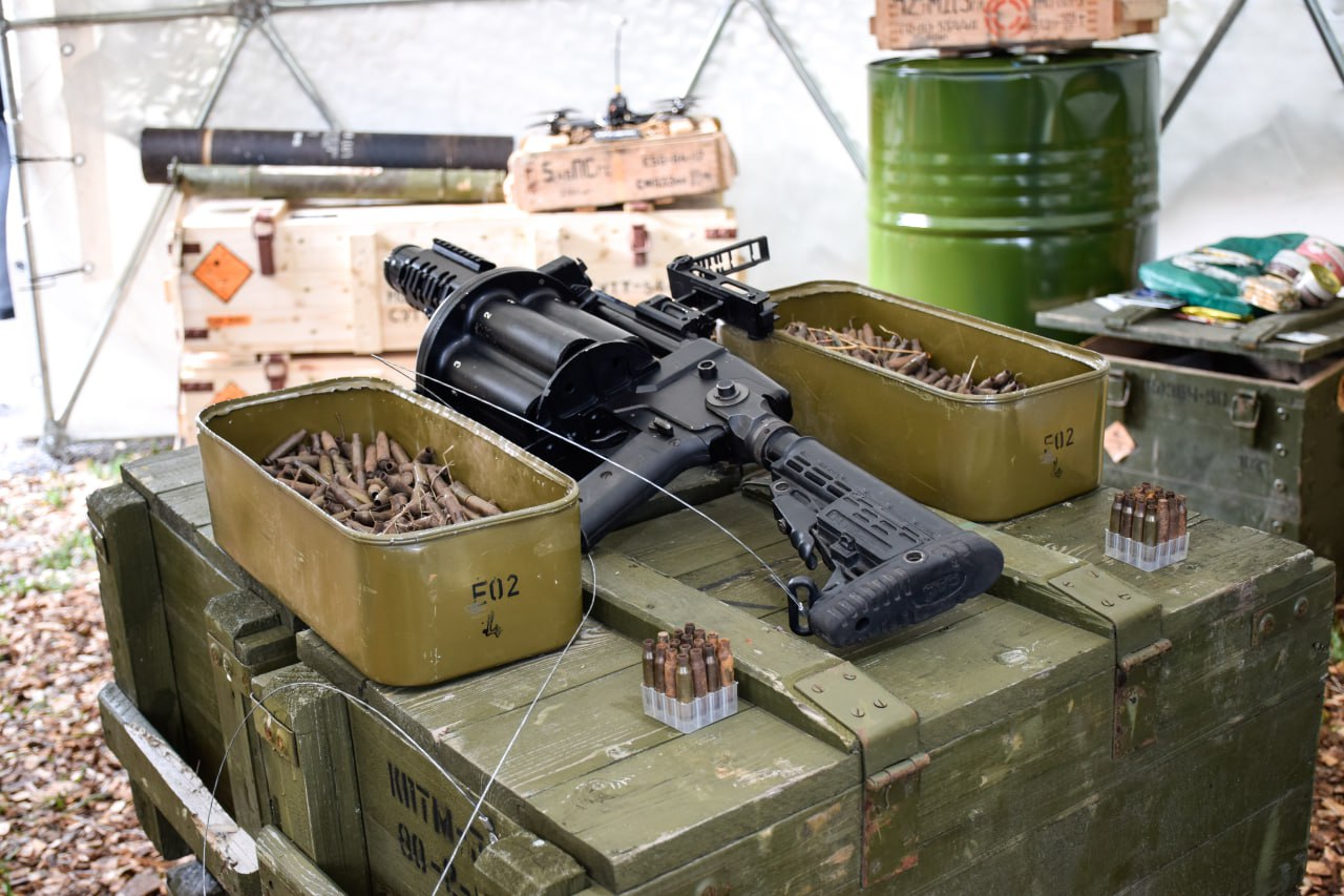 Сегодня специалисты ТИЦ Курской области продолжали проводить экскурсии по выставке «Поток» на Полугоре Сегодня специалисты ТИЦ Курской области продолжали проводить экскурсии по выставке «Поток» на Полугоре