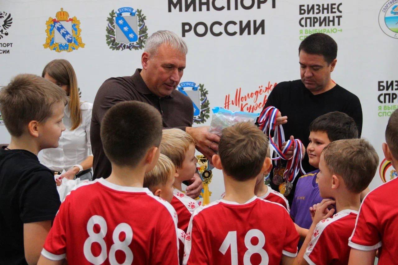 Единороссы организовали спортивный турнир на призы партии Единороссы организовали спортивный турнир на призы партии