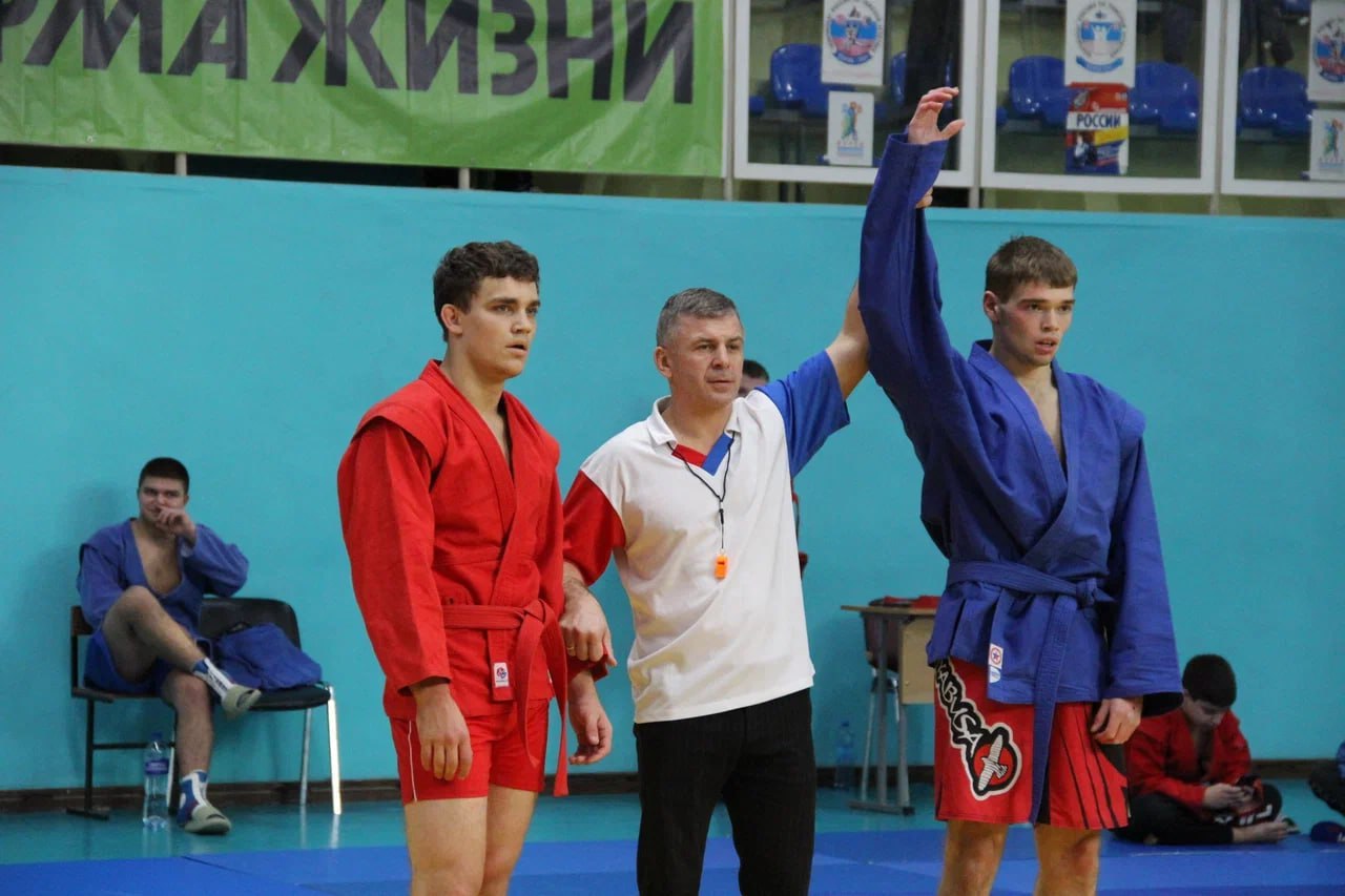В День народного единства в Юго-Западном государственном университете прошло первенство Курской области по самбо В День народного единства в Юго-Западном государственном университете прошло первенство Курской области по самбо