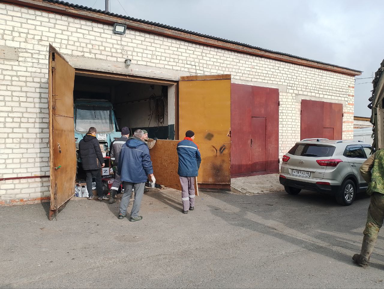 Виктор Катунин: Продолжаем помогать фронту