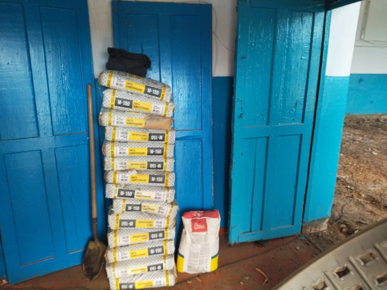 Андрей Амерев: В настоящее время, в рамках регионального проекта «Семейные ценности и инфраструктура культуры», в Среднеапоченском сельском доме культуры проходит капитальный ремонт Андрей Амерев: В настоящее время, в рамках регионального проекта «Семейные ценности и инфраструктура культуры», в Среднеапоченском сельском доме культуры проходит капитальный ремонт