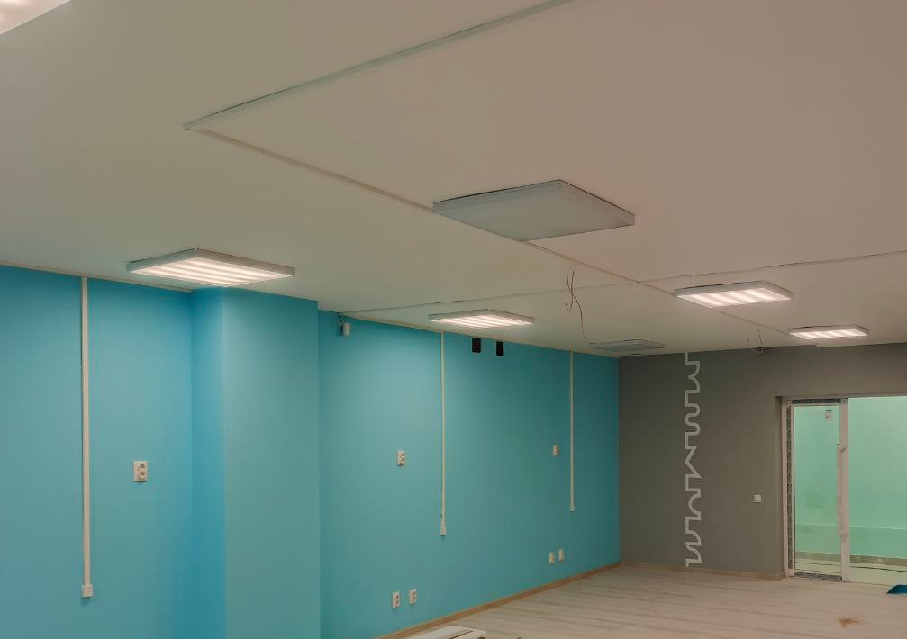 В городском молодежном центре социальных программ «Спектр» подходит к концу ремонт помещения