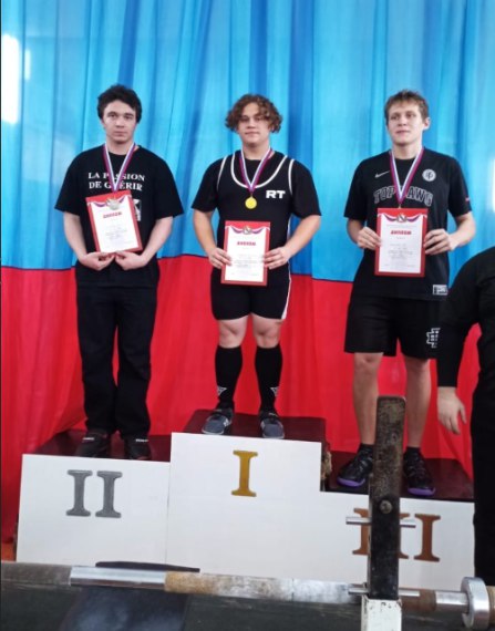 Команда школьников города Курчатова принимает участие в финальном модуле обучения для победителей III Конкурса научно-технического творчества «Код Атома», стартовавшем в Москве Команда школьников города Курчатова принимает участие в финальном модуле обучения для победителей III Конкурса научно-технического творчества «Код Атома», стартовавшем в Москве