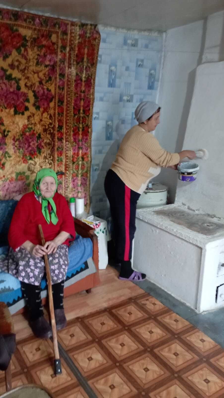 В рамках акции «Забота в каждый дом» волонтёры Льговского межрайонного центра социального обслуживания активно помогают получателям социальных услуг Центра В рамках акции «Забота в каждый дом» волонтёры Льговского межрайонного центра социального обслуживания активно помогают получателям социальных услуг Центра