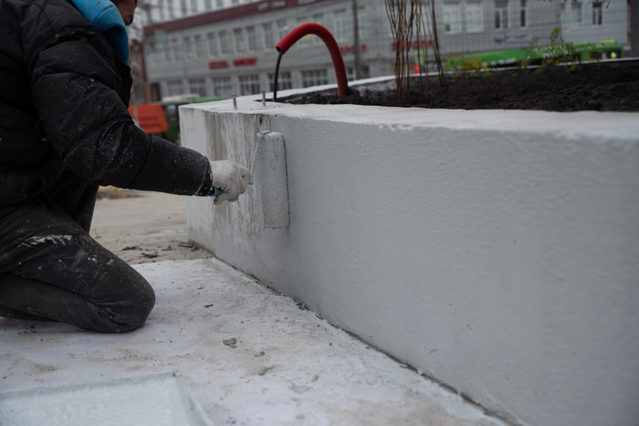 Долгожданное благоустройство сквера у «Куряночки» завершено на 81% Долгожданное благоустройство сквера у «Куряночки» завершено на 81%