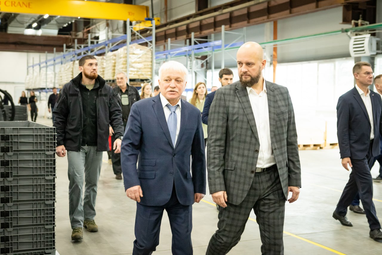 Евгений Маслов: Курский электроаппаратный завод отмечает 80-летие Евгений Маслов: Курский электроаппаратный завод отмечает 80-летие