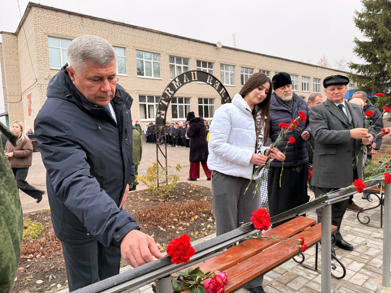 В Зорино увековечили память героев В Зорино увековечили память героев