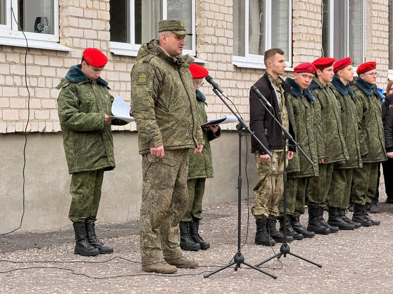 В Зорино увековечили память героев В Зорино увековечили память героев