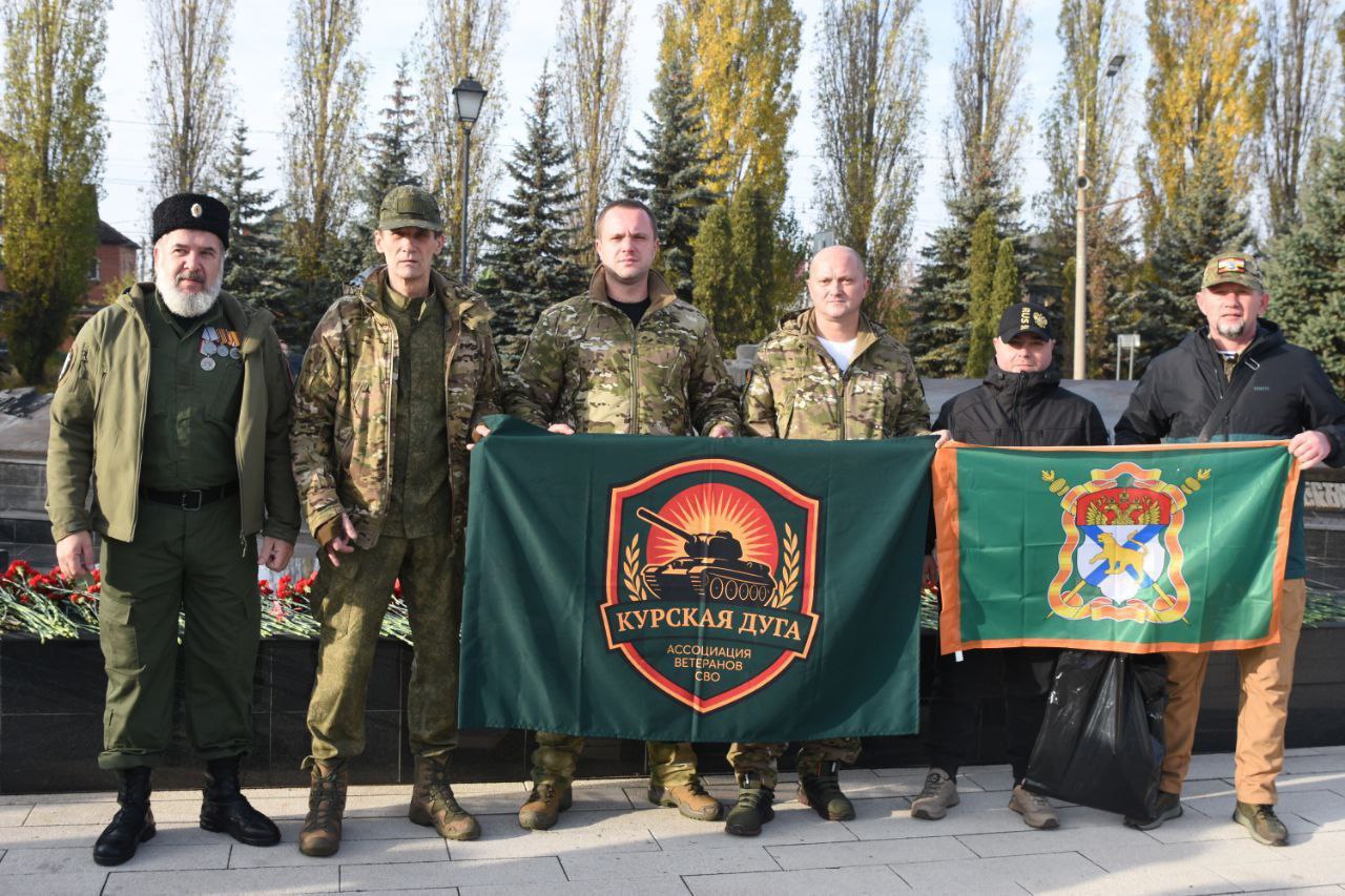 Тысячи ветеранов специальной военной операции во всех регионах страны приняли участие в праздничных мероприятиях в честь Дня народного единства