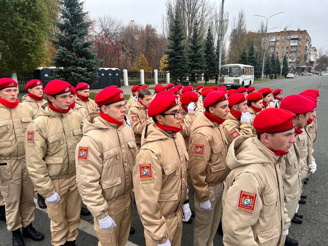 55 представителей «Юнармии» из Курской области отправились в Самару для участия во Всероссийском патриотическом проекте «Парад Памяти» 55 представителей «Юнармии» из Курской области отправились в Самару для участия во Всероссийском патриотическом проекте «Парад Памяти»