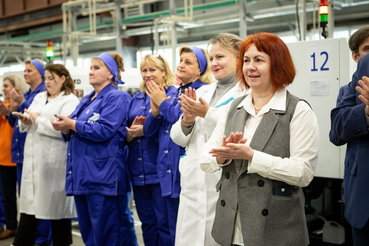 Евгений Маслов: Курский электроаппаратный завод отмечает 80-летие Евгений Маслов: Курский электроаппаратный завод отмечает 80-летие