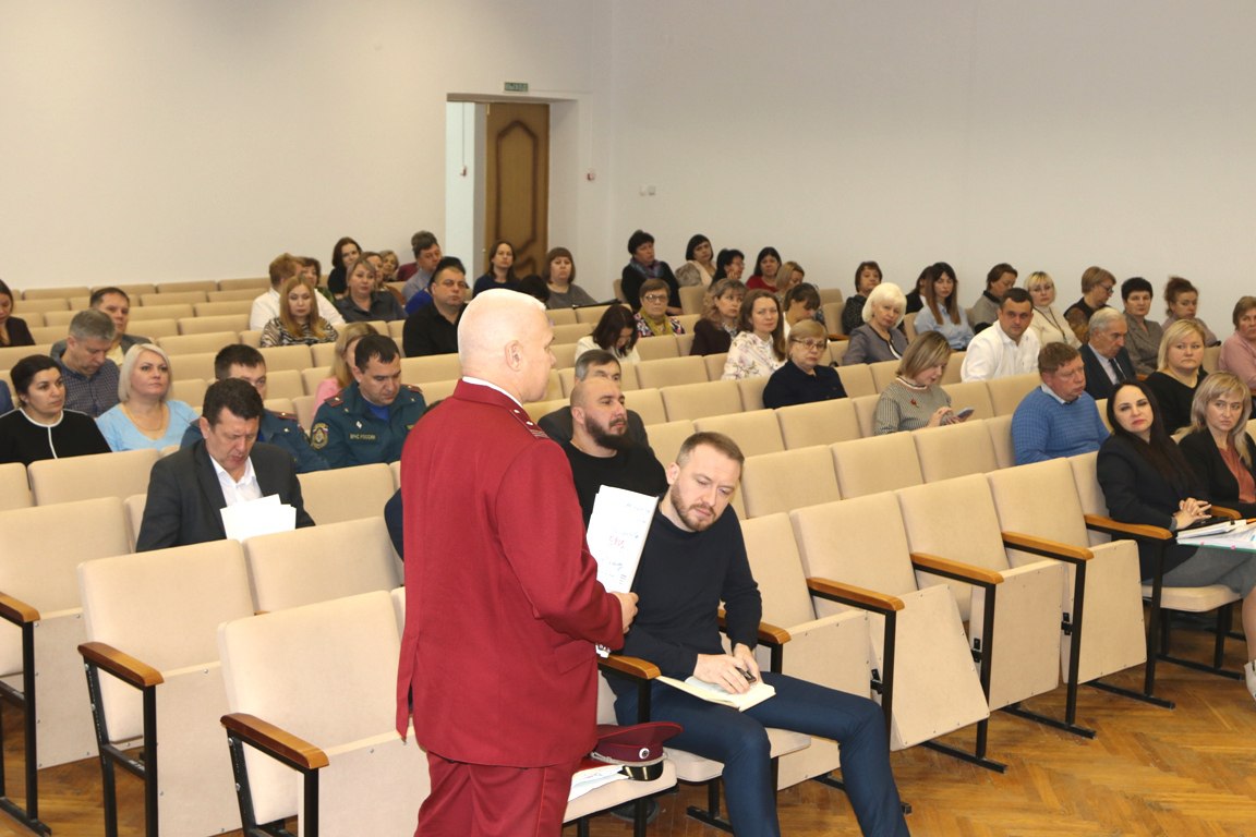 Александр Михайлов: На общегородском плановом совещании подвели итоги работы за истекший период и обсудили актуальные вопросы жизни нашего города Александр Михайлов: На общегородском плановом совещании подвели итоги работы за истекший период и обсудили актуальные вопросы жизни нашего города